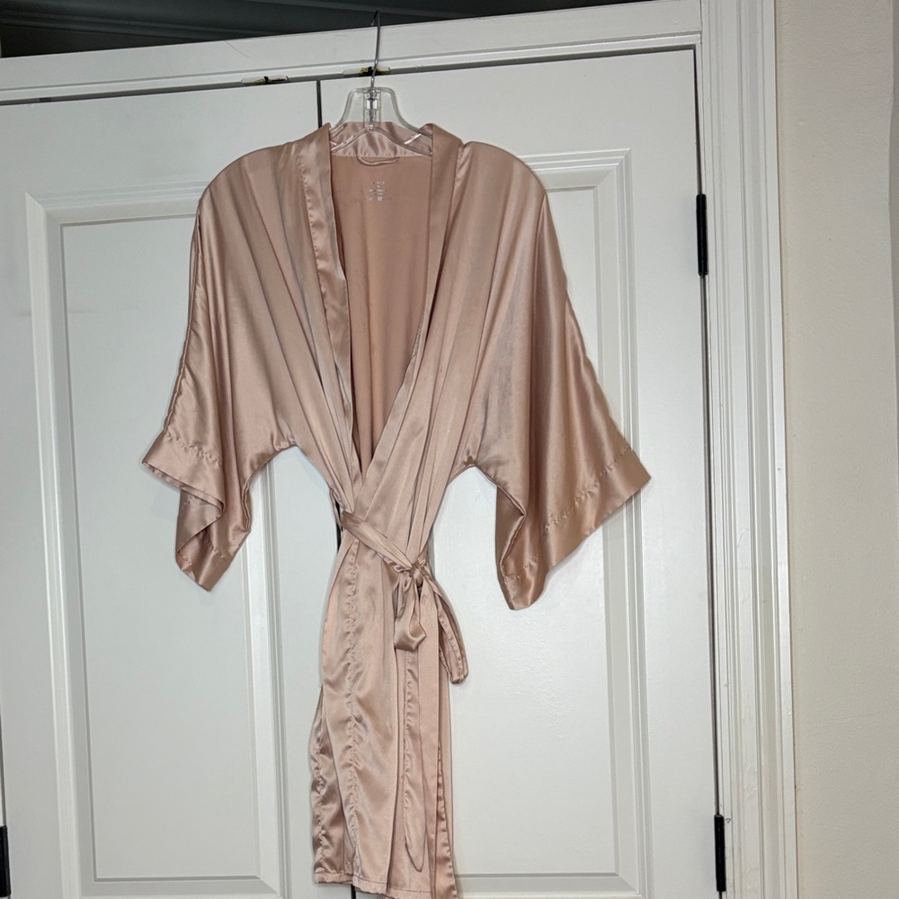 Sioro Elegant  Robe in Blush Pink Peach Medium with pockets